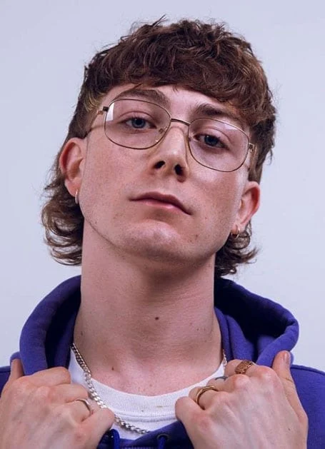 Short-Mullet.webp (36 KB)