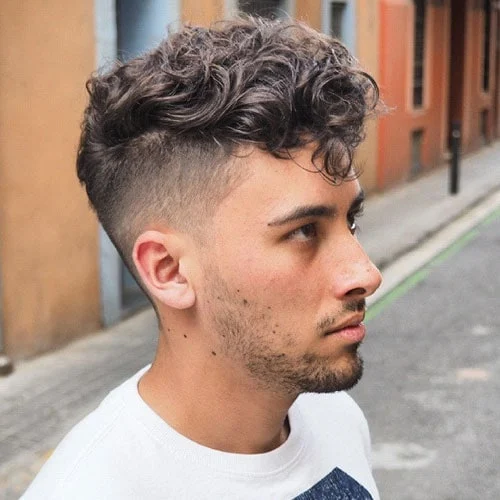 Curly-Undercut-Hairstyles-For-Men.webp (38 KB)