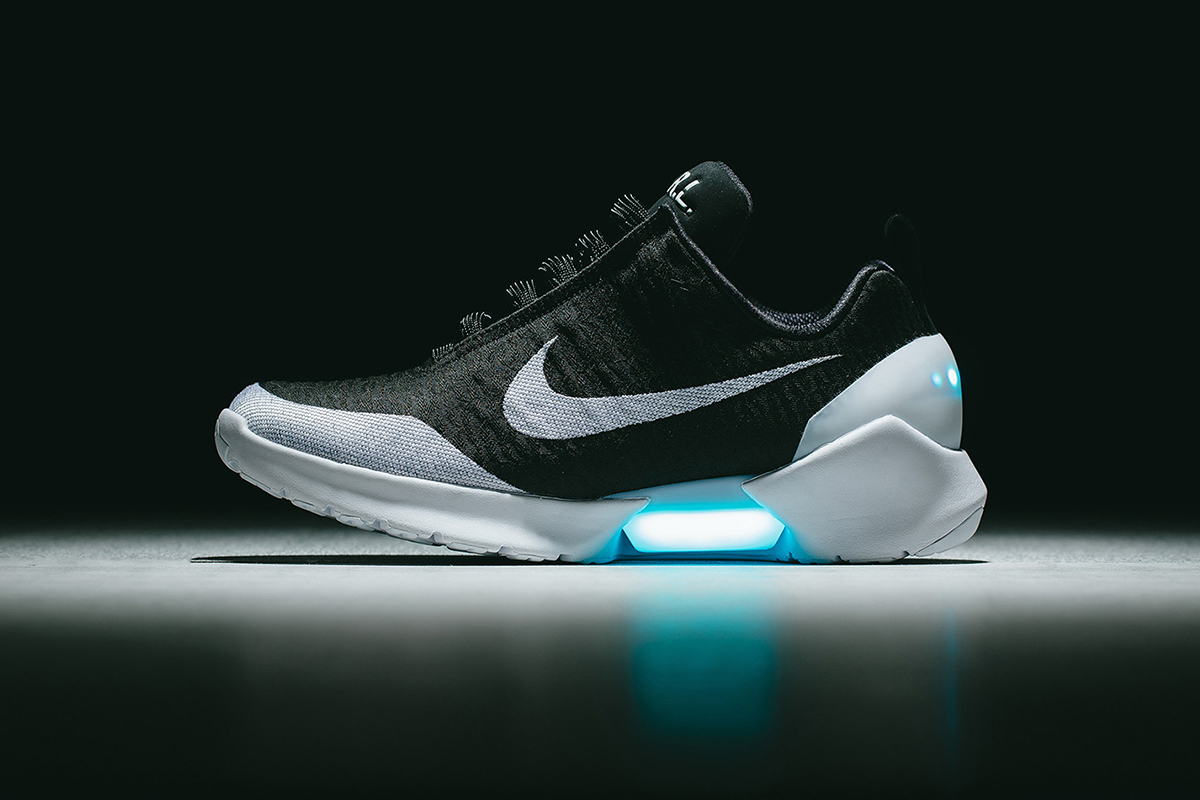 Ikemen best men foundation_sneaker 2021_website_03 NikeHyperadapt_01.jpg (357 KB)